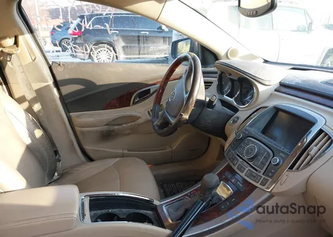 2010 Buick Lacrosse Cxl z USA, uszkodzony, nr VIN 1G4GD5EG2AF146397